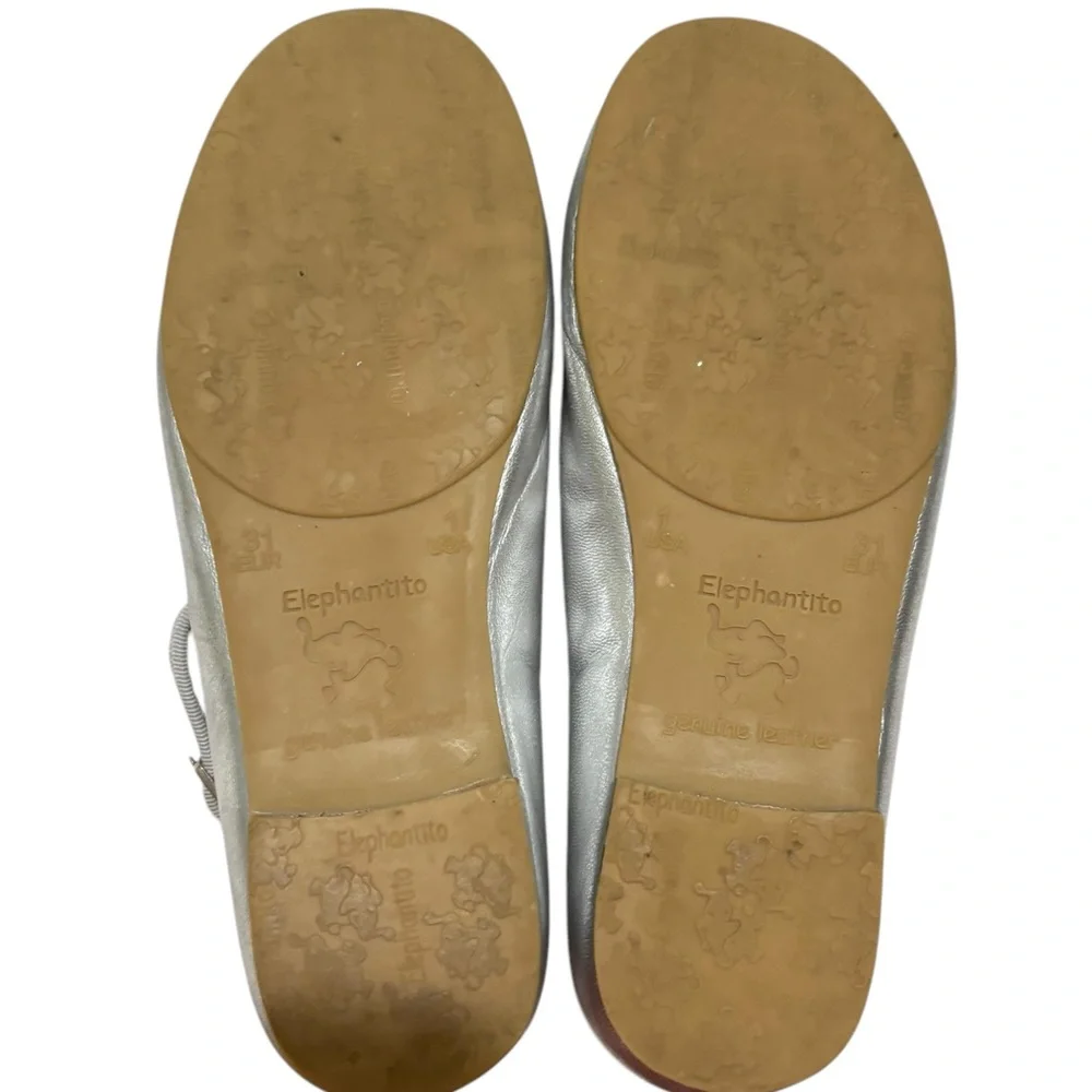 Elephantito girl’s silver classic Mary Jane shoes size 1